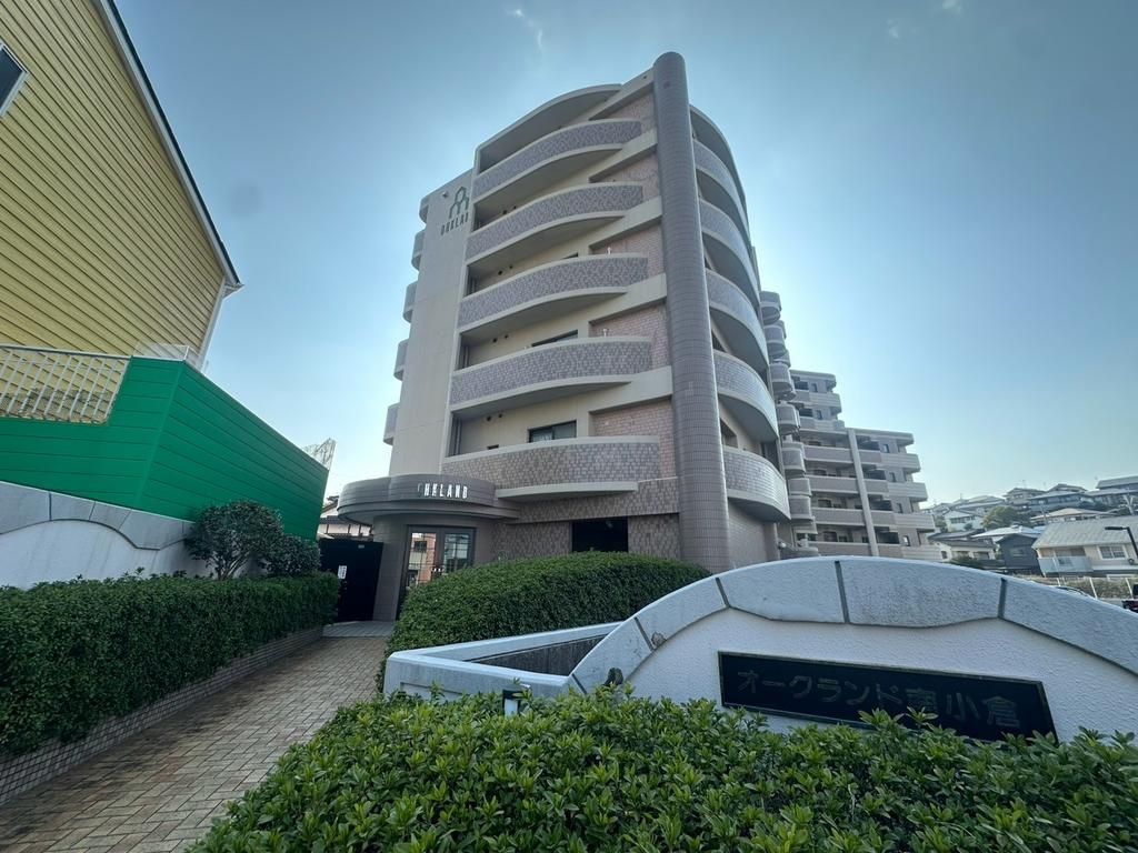 3LDK Apartment for Sale in Minami-Kokura, Kitakyushu - Thumbnail 2