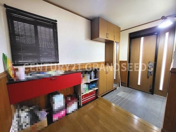 4LDK House in Takatsuki with 2019 Renovation - Thumbnail 3