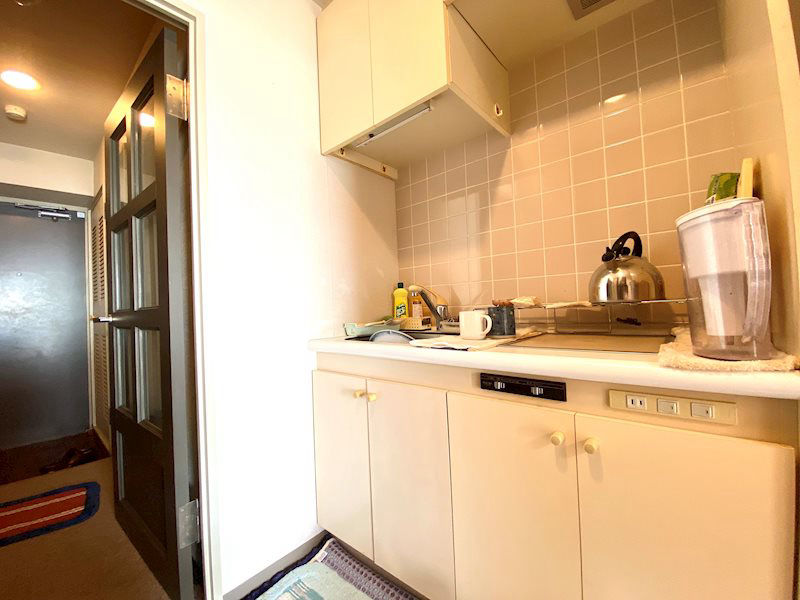 Ocean-view resort condo in Atami with hot spring access - Thumbnail 3