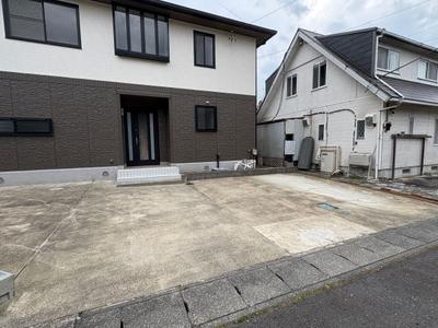 Spacious 4LDK House for Sale in Kasama with 3 Parking Spaces — Image 2, Kasama, Ibaraki