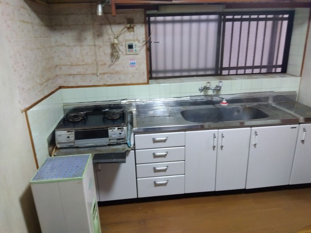 5DK Vacant House in Matsuyama with Land and Parking - Thumbnail 4