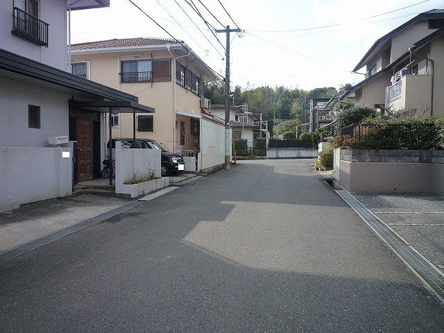 5DK House in Nagayuki Nishi, Kitakyushu - 97.68m² - Thumbnail 2