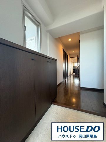 Renovated 4LDK Apartment in Okayama Minami Ward - Thumbnail 3
