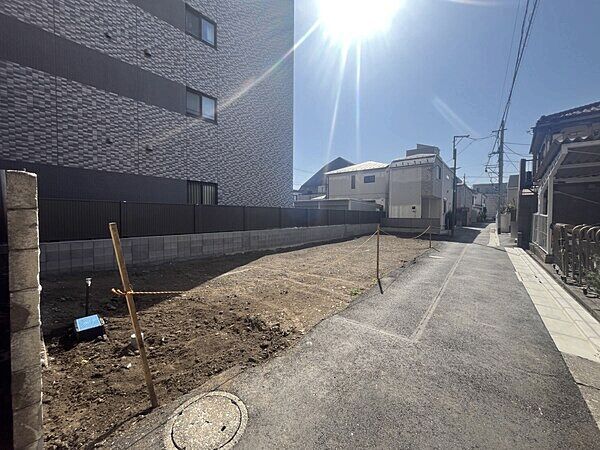 Land for Sale in Suginami, Tokyo - No Building Conditions - Thumbnail 3