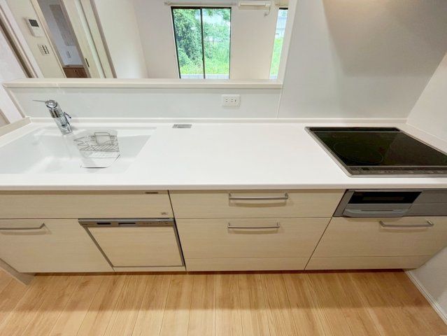 New 5LDK House with Solar in Oita City, Near Minami-Oita Station - Thumbnail 3