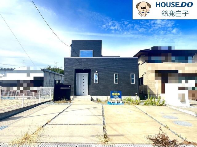 5LDK House for Sale in Suzuka, Mie | Spacious Family Home - Thumbnail 2