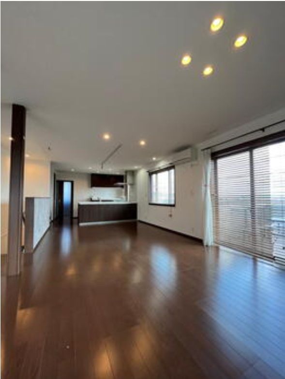 2017-Built Two-Family Home for Sale in Okayama East Ward - Thumbnail 2