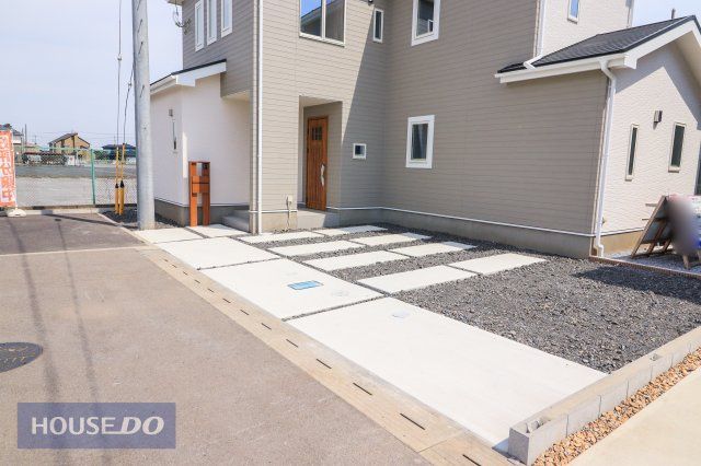 4LDK Modern House for Sale in Tochigi City, Tochigi - Thumbnail 3