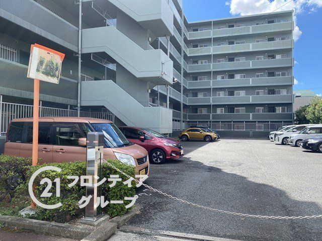 Renovated 3LDK Apartment in Kyoto Minami Ward Near Toji Station - Thumbnail 2
