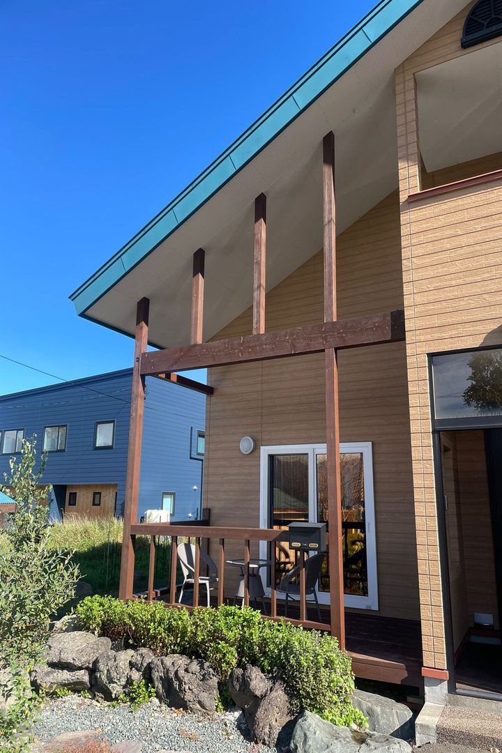 Torinuma Villa: 5-Bedroom Furano Retreat Near Ski & Lake - Thumbnail 4