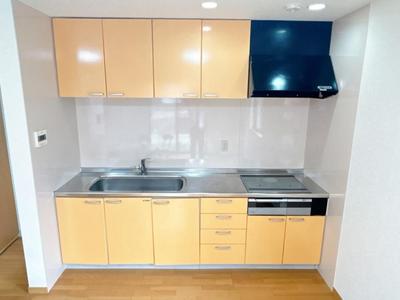 Renovated 4LDK House in Higashiomi with Dual Balconies — Image 3, Higashiomi, Shiga