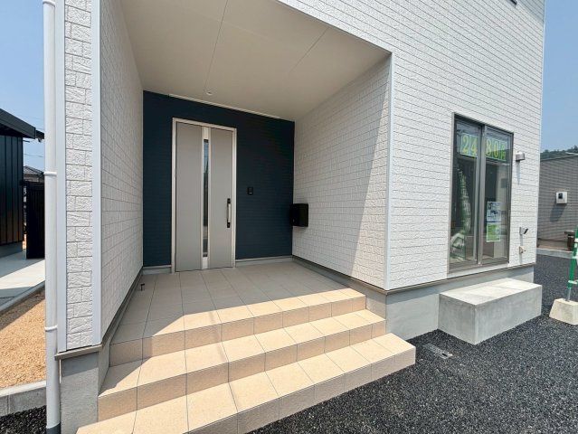 New 4LDK House in Kurayoshi, Tottori - ZEH, High Seismic Grade - Thumbnail 3