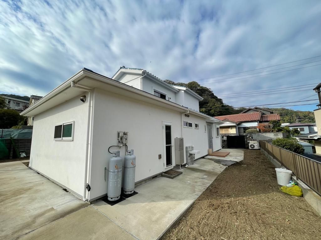 Renovated 4LDK House with Sea Views in Yokosuka, Kanagawa - Thumbnail 3