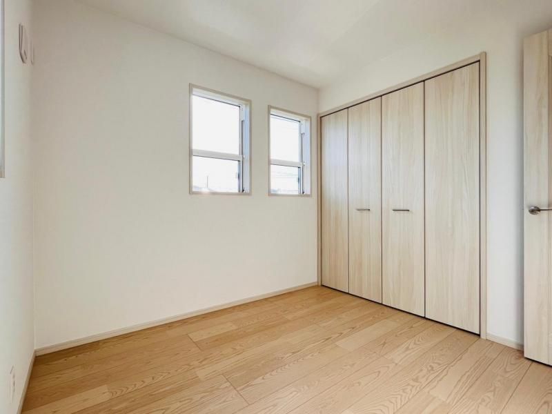 Modern 3LDK House in Yotsukaido, Chiba - Thumbnail 3