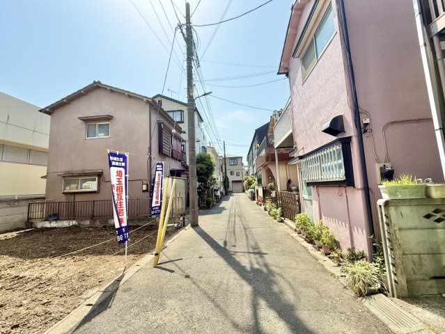 New 3-Story 2LDK House Near Shinden Station, Soka City - Thumbnail 4