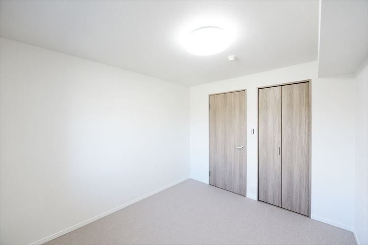 4LDK Apartment in Inagawa with South-Facing Balcony - Thumbnail 2