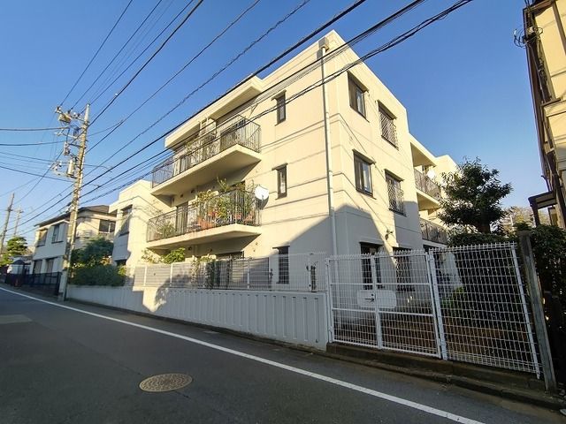 2LDK Apartment near Hikawadai Station, Nerima - Thumbnail 3