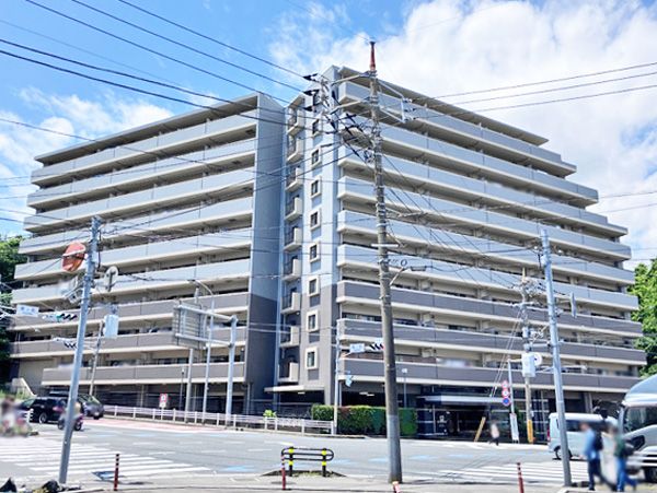Sun Cradle Matsudo Nigokan 3LDK Apartment for Sale - Image 1