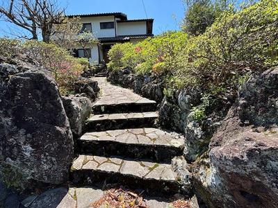 Traditional 4LDK House with Hot Spring Rights in Itō's Ukayama Onsen Area — Image 1, Ito, Shizuoka