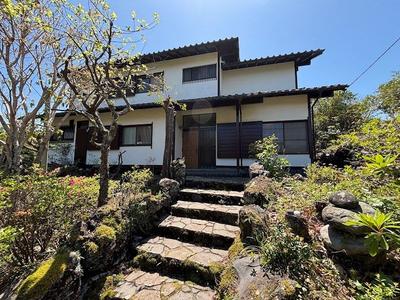 Traditional 4LDK House with Hot Spring Rights in Itō's Ukayama Onsen Area — Image 1, Ito, Shizuoka