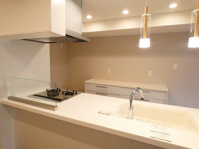 Renovated 3SLDK Apartment Near Omoto Station, Okayama - Thumbnail 3