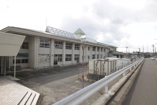 New 3LDK ZEH Home in Sendai's Eiwadai with Japanese-Scandinavian Design - Image 3