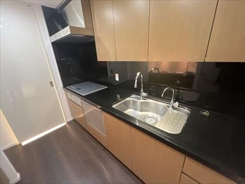 Park Court Akasaka The Tower 32F 2LDK Apartment for Sale - Thumbnail 3