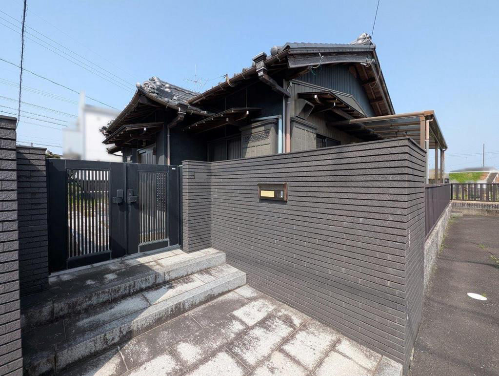 Traditional 4DK House in Kōnan with Large Land Plot - Thumbnail 2