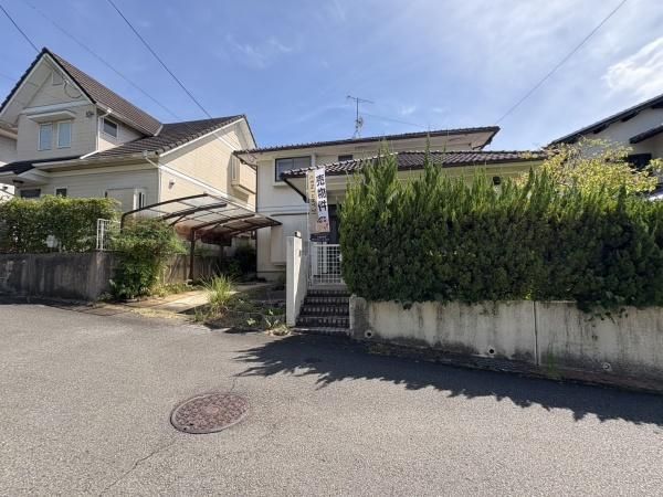 Land for Sale in Uji, Kyoto with Old House - 57.63 Tsubo Plot - Thumbnail 4