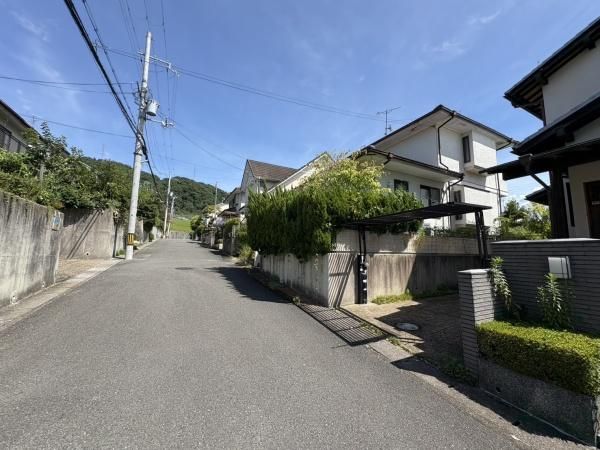 Land for Sale in Uji, Kyoto with Old House - 57.63 Tsubo Plot - Thumbnail 3