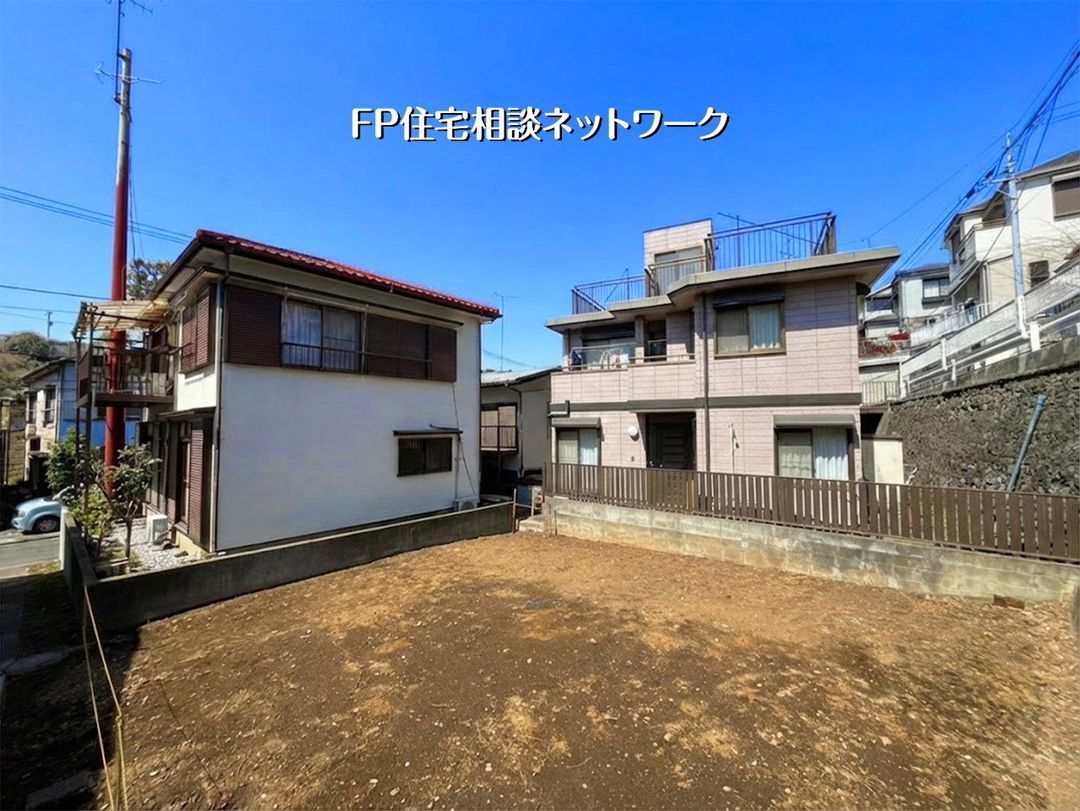 Building-Condition Land for Sale in Yokohama's Kanagawa Ward - Image 1