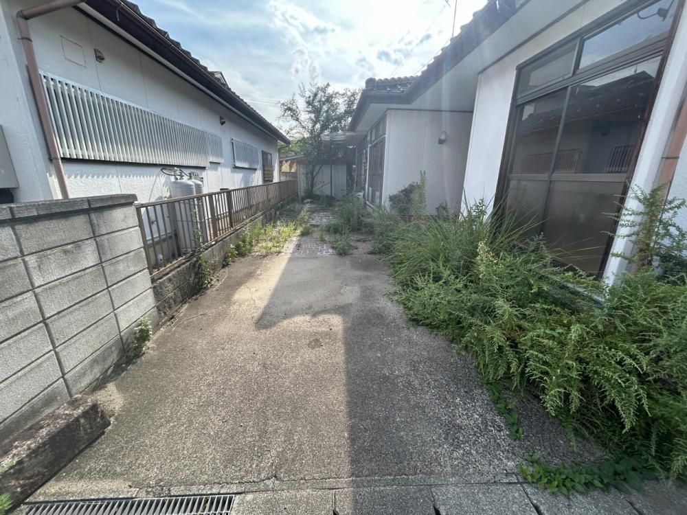 Renovated 3LDK Single-Story House in Koriyama with Parking - Image 1