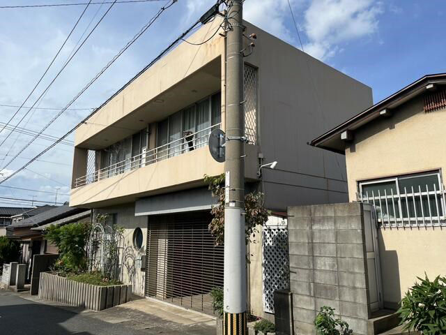 6LDK House in Kitakyushu with Courtyard and Parking - Thumbnail 4