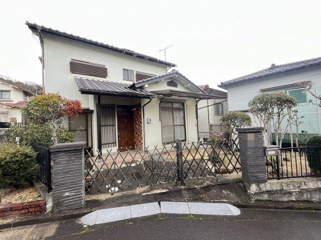 4DK House in Hiroshima's Aki Ward with 122㎡ Land - Thumbnail 4