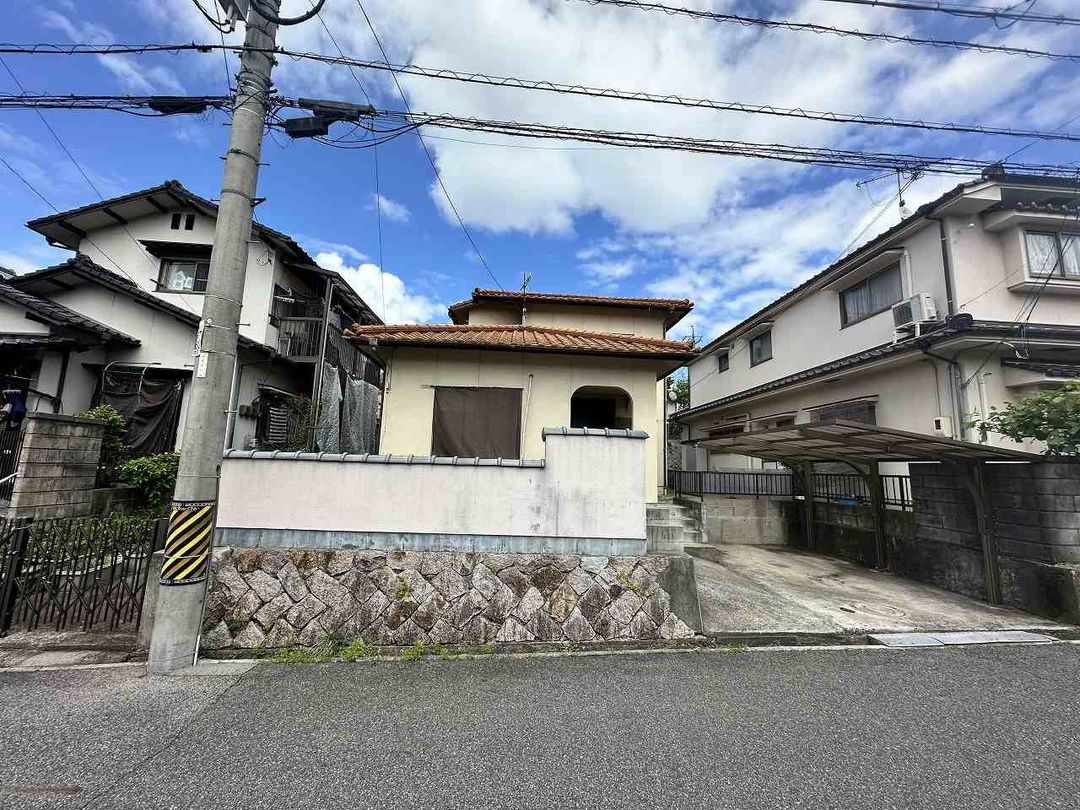 4DK House in Hiroshima Asaminami Ward with 2 Parking Spaces - Thumbnail 2