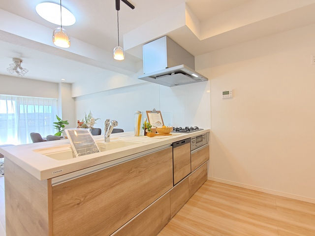 Renovated 3LDK Apartment in Iruma City with Balcony - Thumbnail 2