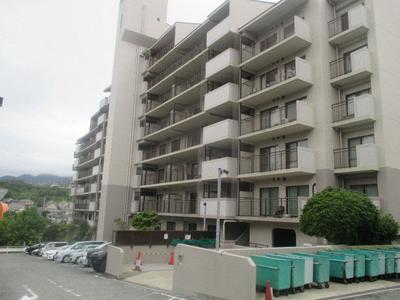 Used Apartment Lune Kobe Kitamachi II North Court No.1 4F - Kita Ward, Kobe City — Image 1, Kita Ward, Kobe City, Hyogo