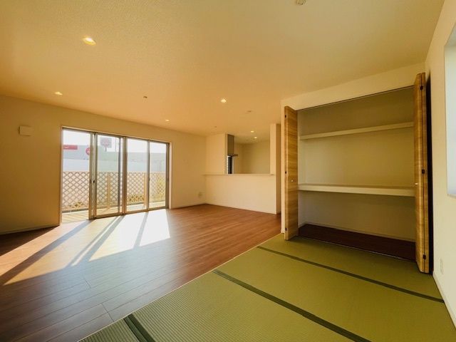 3LDK Detached House for Sale in Machida, Tokyo - Thumbnail 2