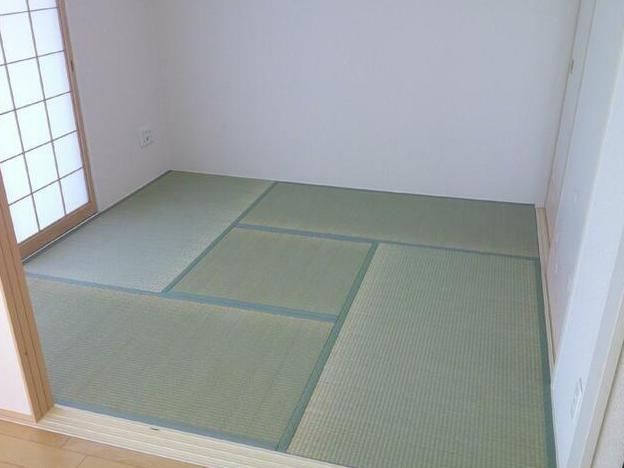 3LDK Apartment for Sale in Mito, Ibaraki with Walk-in Closet - Thumbnail 2