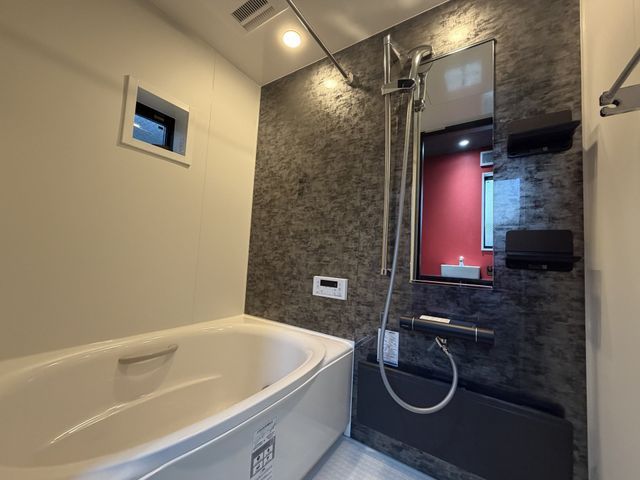Modern 2LDK House for Sale in Setagaya, Tokyo - Thumbnail 3