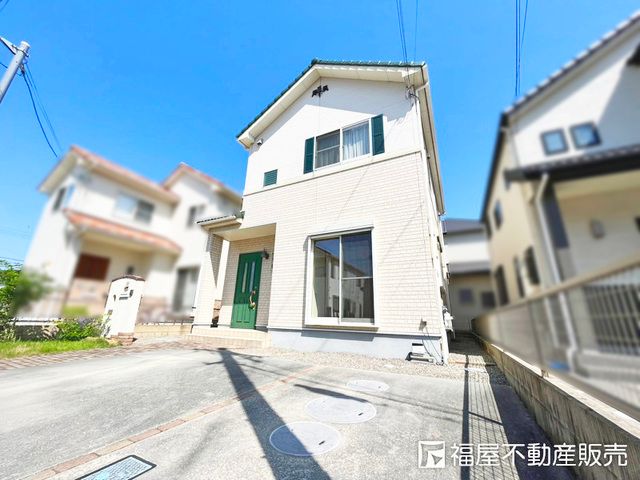 3SLDK House for Sale in Harima Town, Hyogo with Parking - Image 1