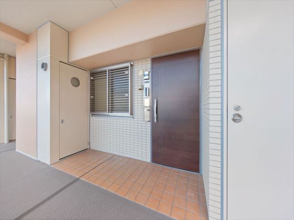 Refurbished 3LDK Condo in BELISTA Higashiyodogawa Daido, Osaka - Thumbnail 3