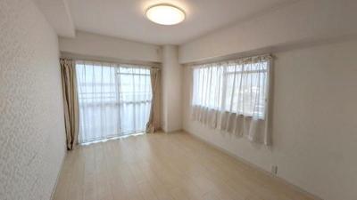 2LDK Apartment near JR Tsuchiyama Station - Fully Renovated — Image 3, Harima, Hyogo