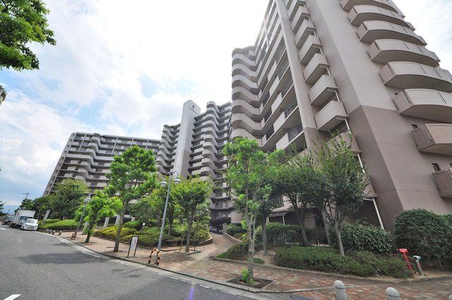 3LDK Apartment in Izumi Fuchu Selca Building C - Thumbnail 3