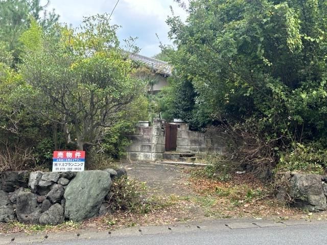 Land with Old House for Sale in Ukyo Ward, Kyoto - Thumbnail 2
