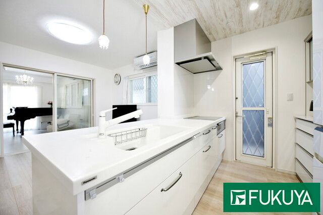 Modern 3LDK Detached House for Sale in Kameoka, Kyoto - Thumbnail 3