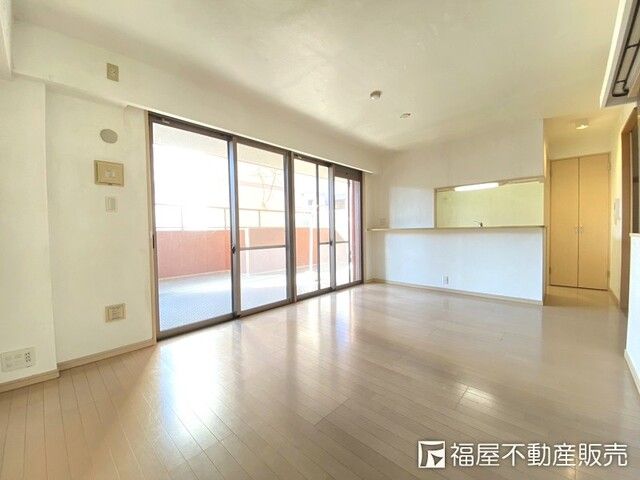D-Cradlea Tomio 3LDK Apartment for Sale Near Tomio Station, Nara - Thumbnail 3