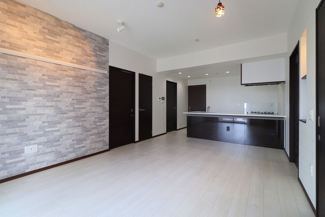 3LDK Apartment for Sale in Naha, Okinawa – 71.29m² - Thumbnail 4