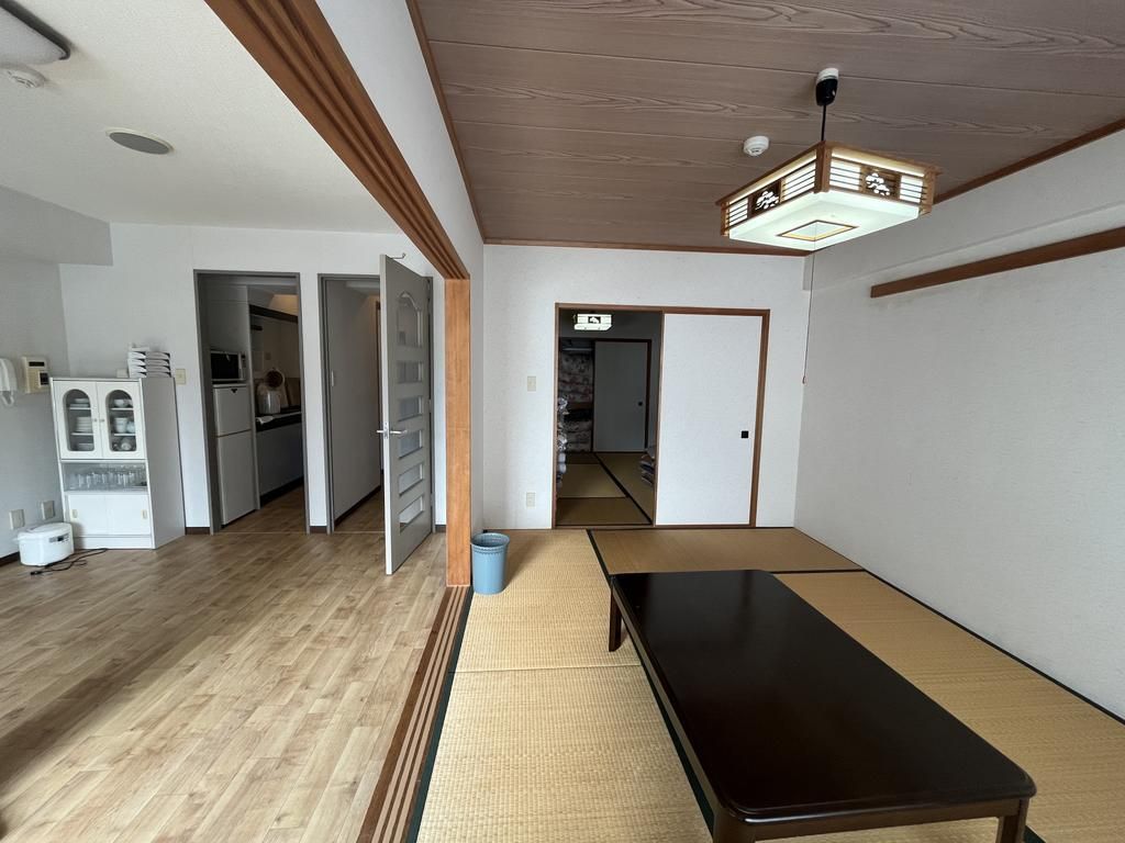 2LDK Apartment for Sale in Yamanoucho near Yudanaka Station - Thumbnail 3