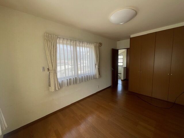 2SLDK House for Sale in Minamikoma District, Yamanashi - Thumbnail 4